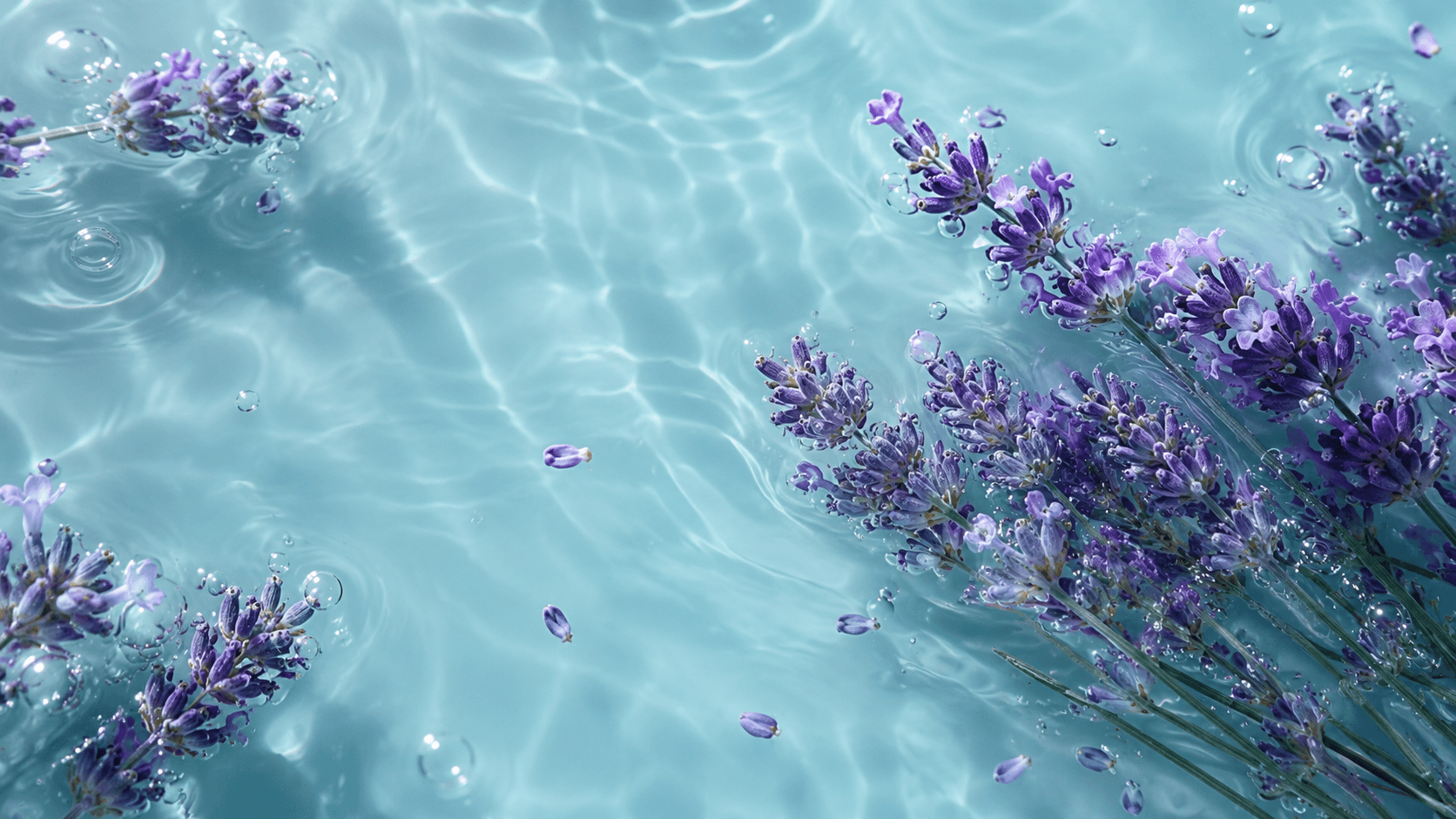 Lavanda en agua cristalina